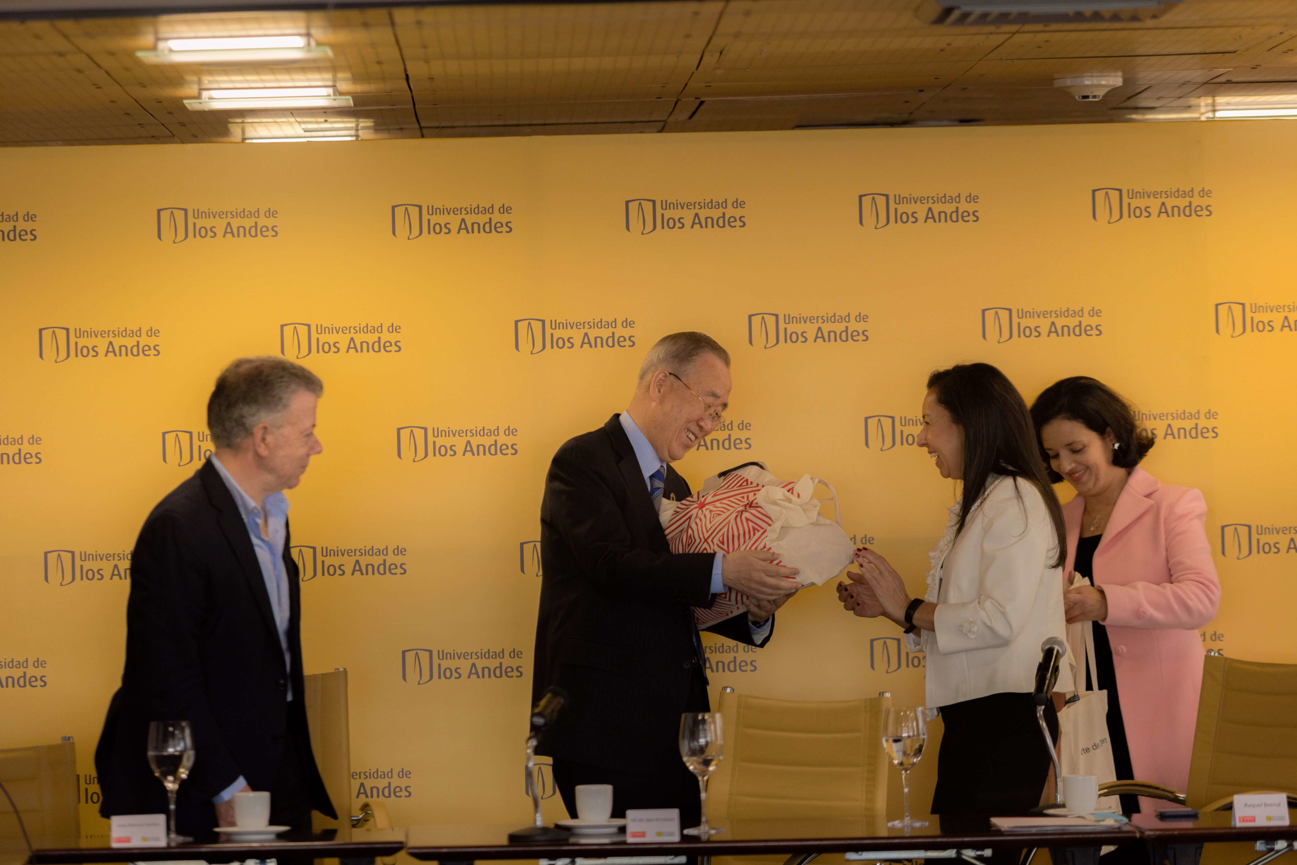 Ban Ki-moon visita la universidad de los Andes